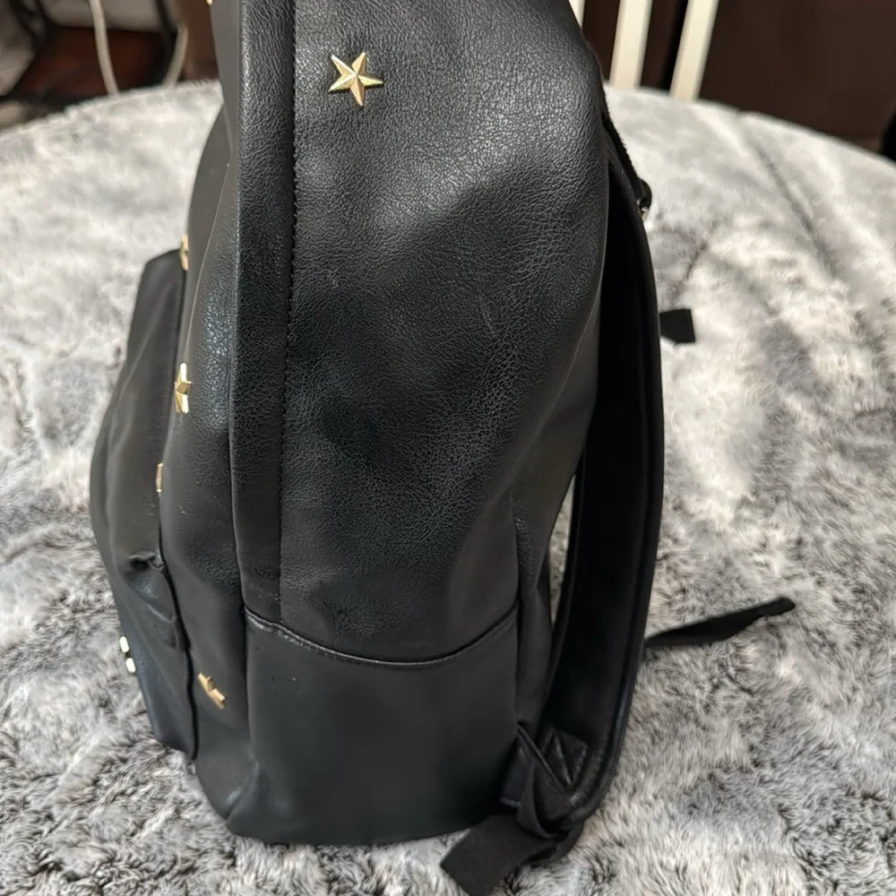 Kiss Me Couture Girls Black Backpack Adjustable Strap Zip‎ Pockets Faux Leather